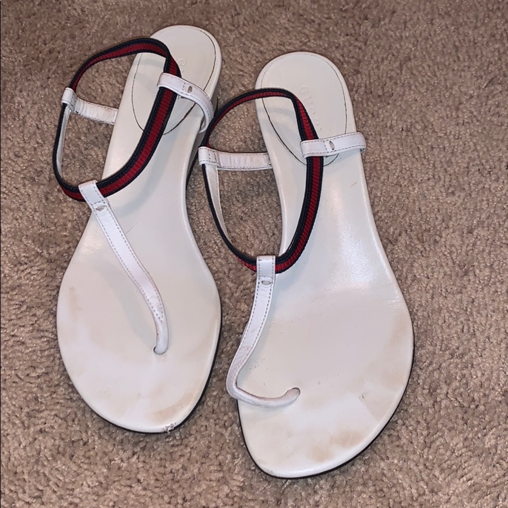 AUTHENTIC Gucci 2” sandal